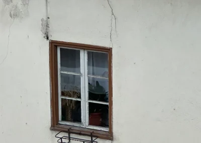 Bild Gutachten über ein fehlerhaftes Blechdach und Setzungsrisse im Bereich der Strasse (Laatsch-Südtirol) 3